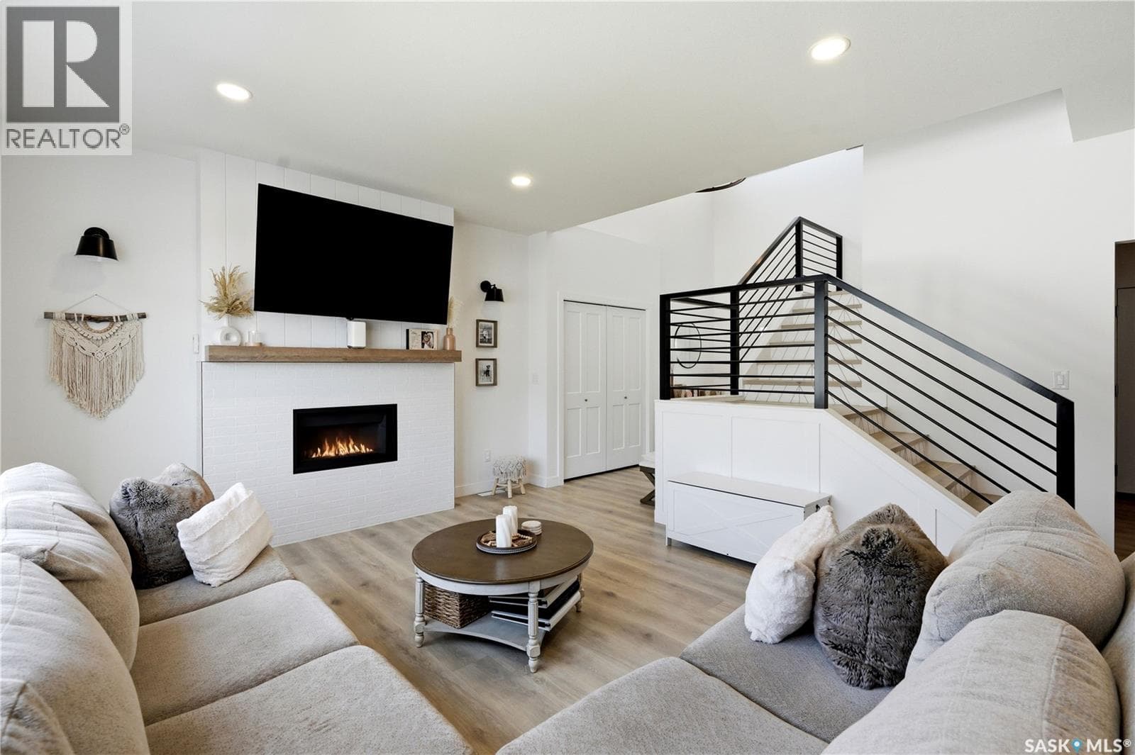 147 Barrett STREET — photo 5