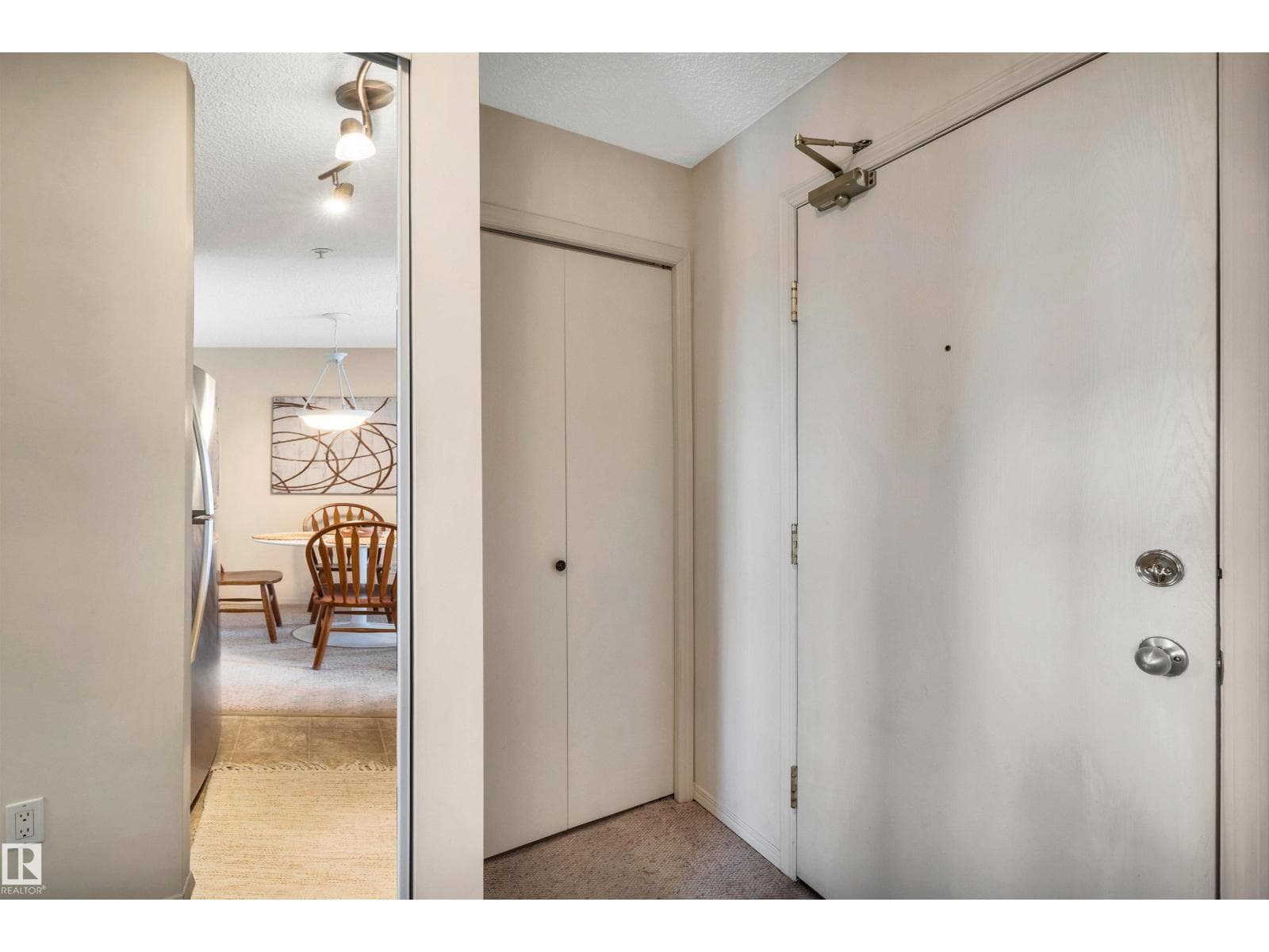 #409 2430 GUARDIAN RD NW — photo 3