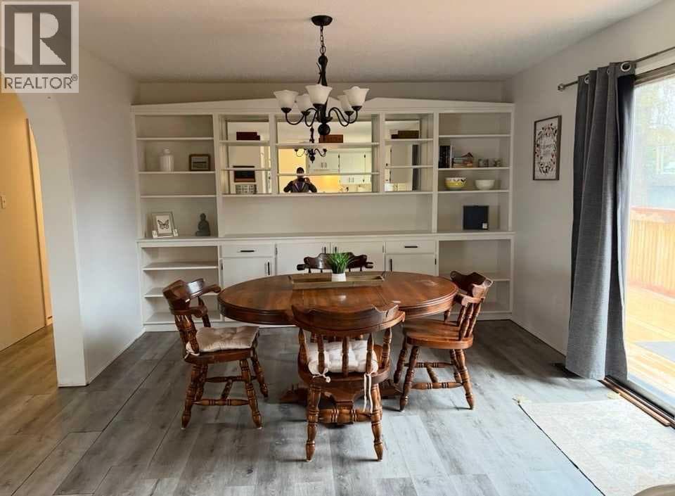 5101 56 Avenue — photo 3