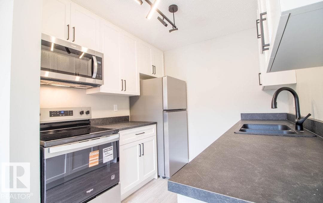 3129 139 AV NW