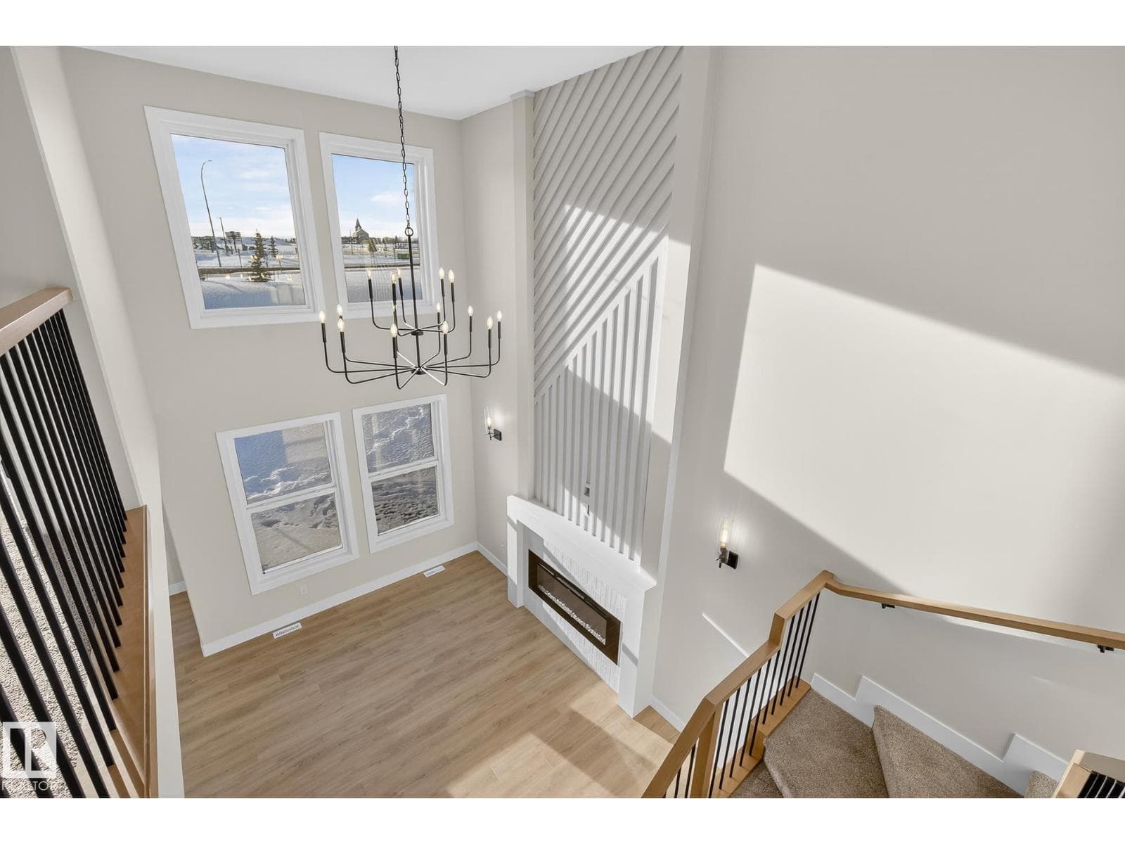 72 Hemingway CR