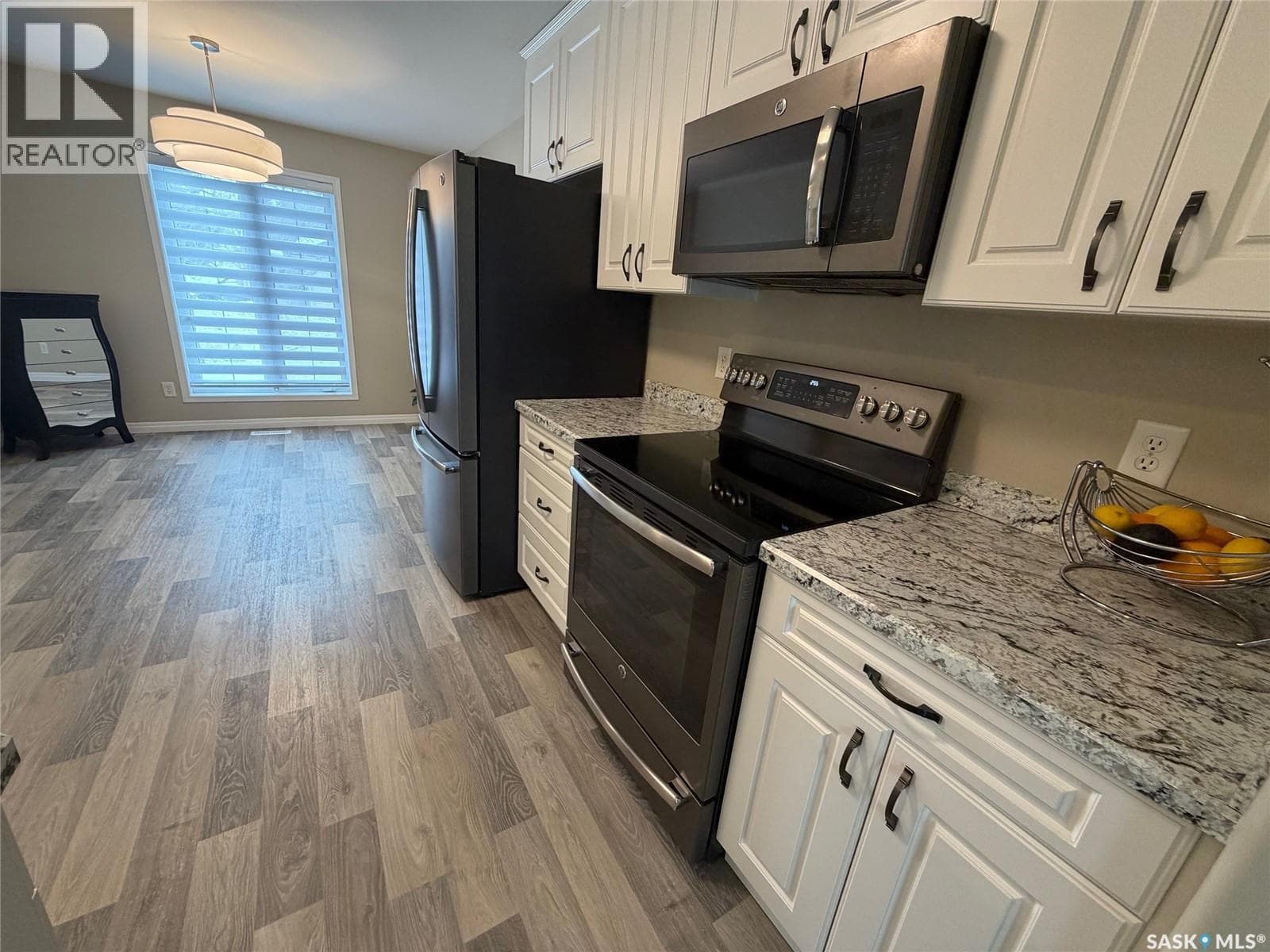 27 330 Stodola COURT — photo 4