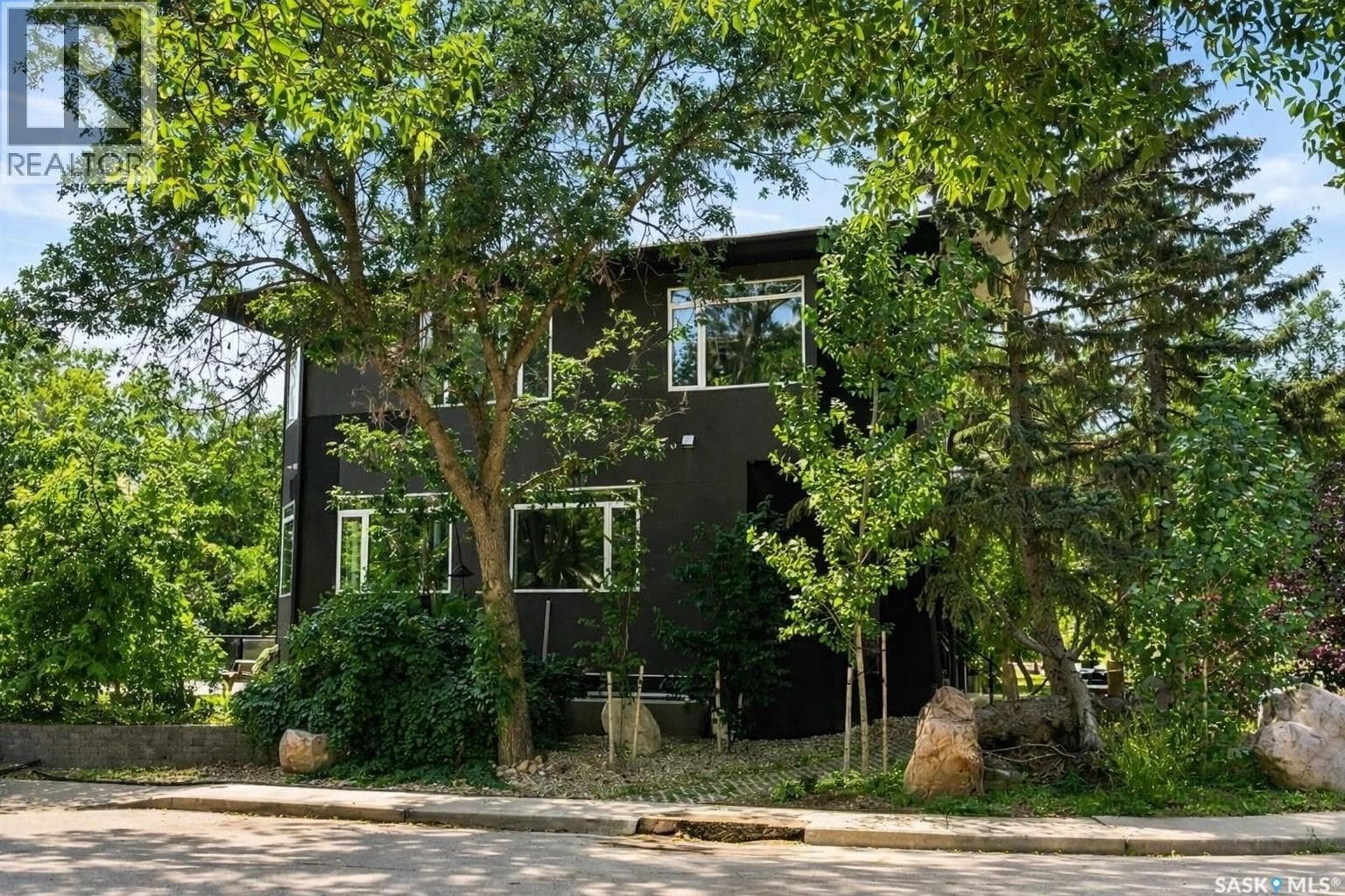 3601 Grassick AVENUE — photo 3