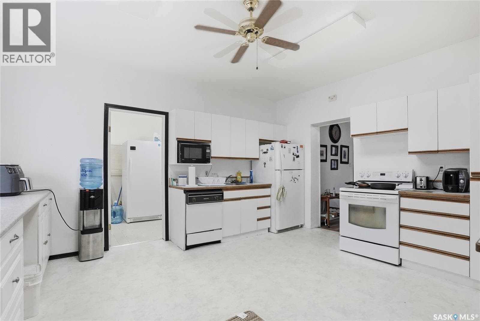 510 Andrew STREET — photo 2