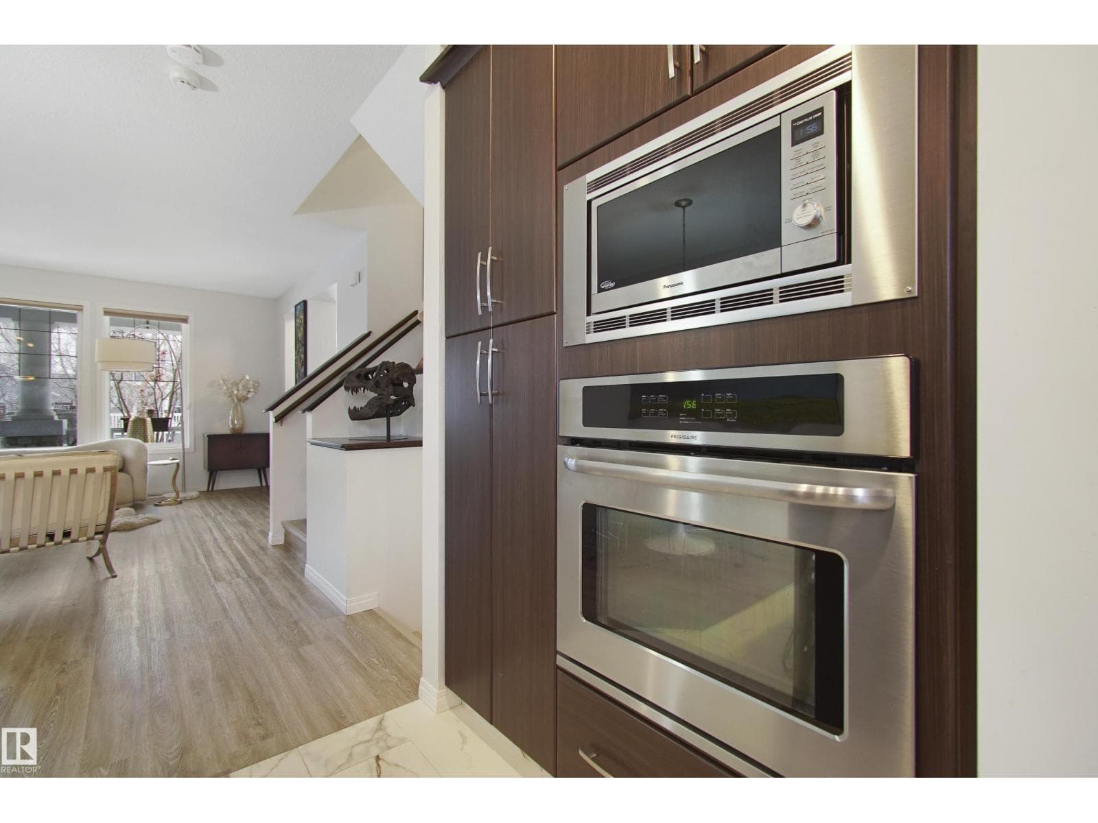2028 74 ST SW — photo 4