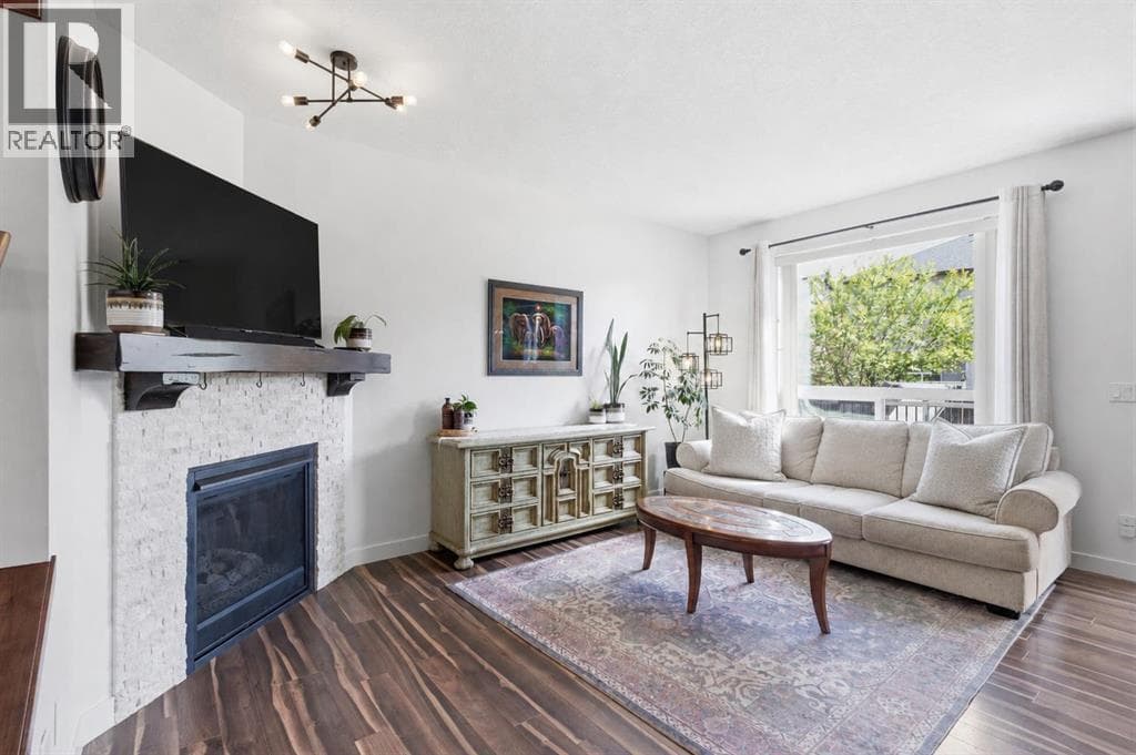 3 bed 3 bath single family at 1023 Kings Heights Road SE — $629,900 — photo 9