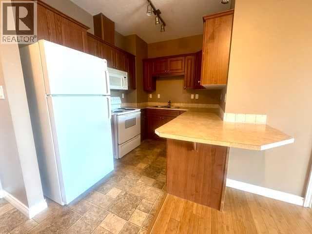 301, 9225 Lakeland Drive — photo 2
