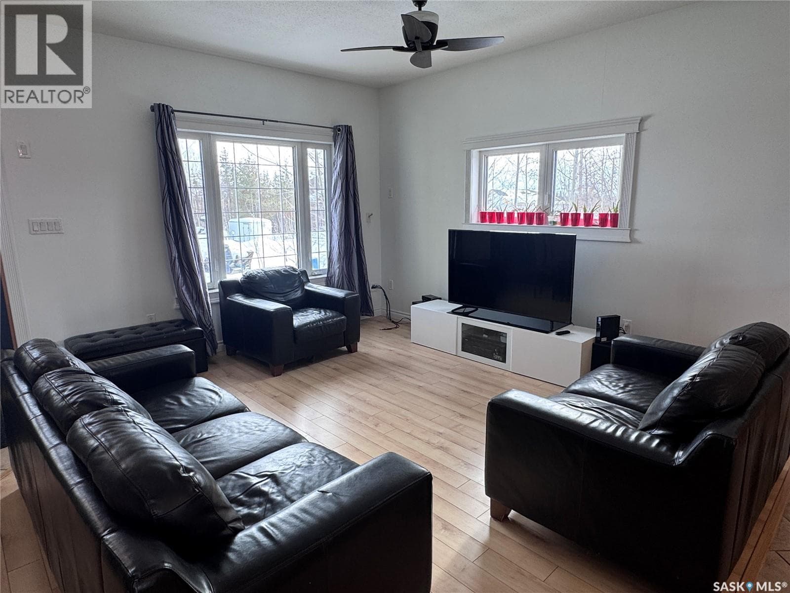 237 Eagle Point DRIVE — photo 4