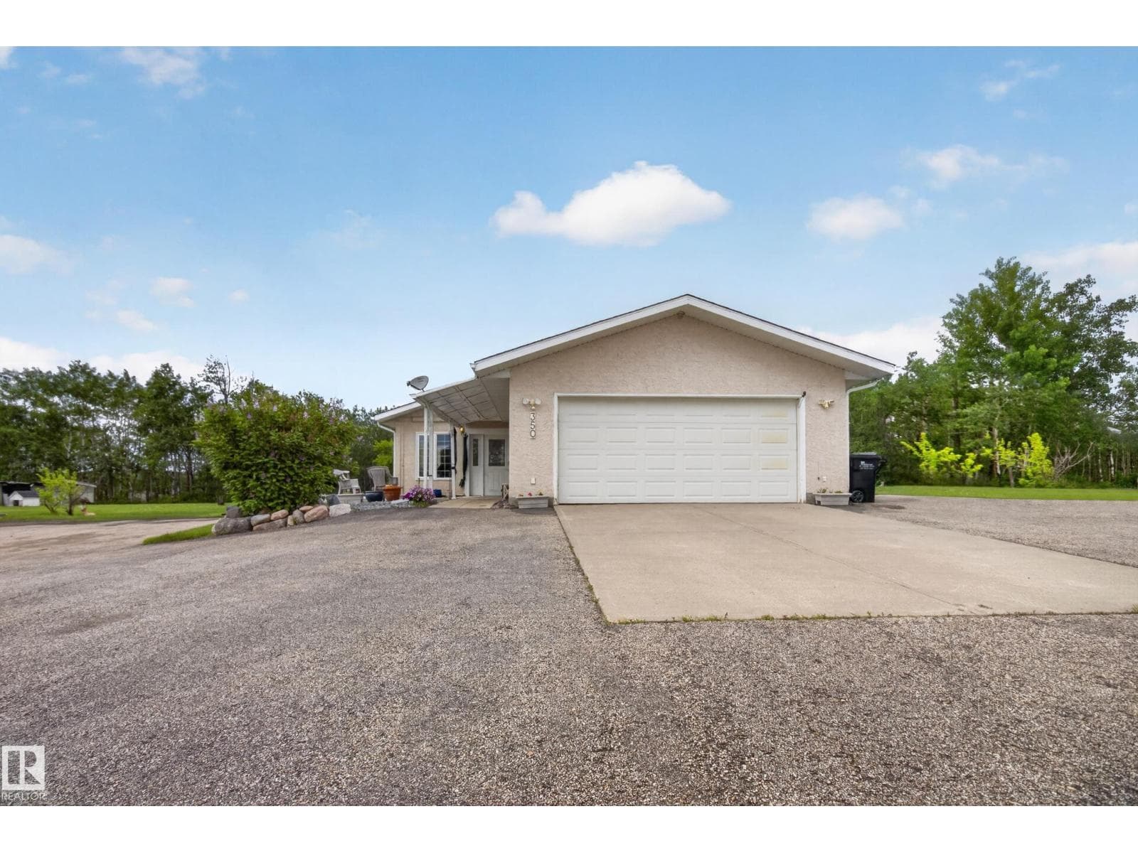 #350 52343 RGE ROAD 211 — photo 2