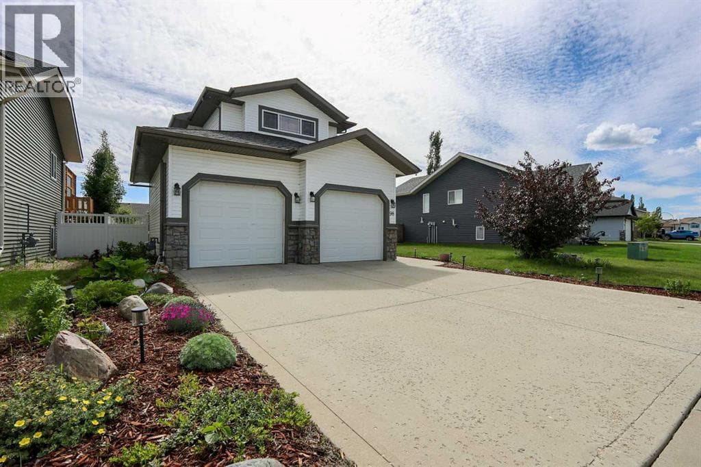 98 Pine Crescent — photo 2