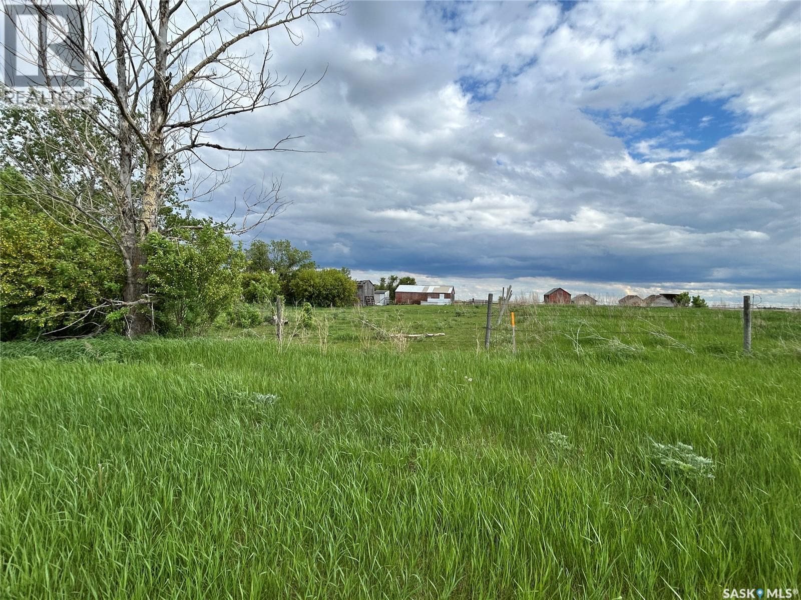 5 1st AVENUE — photo 2
