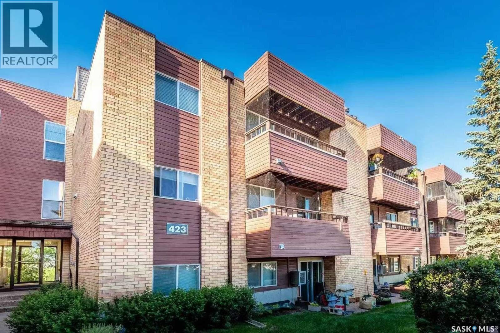 201 423 Tait COURT