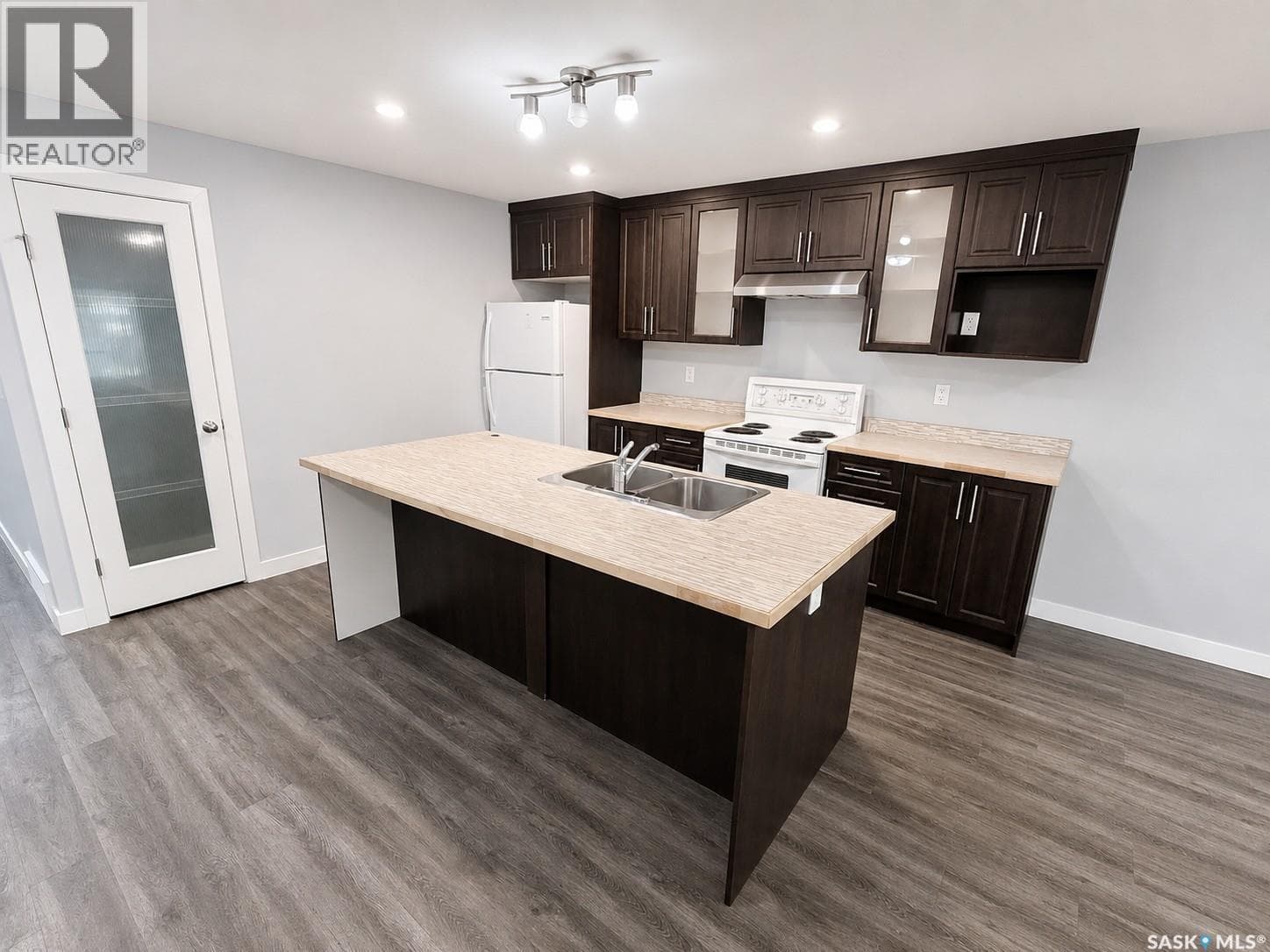 2264 Montreal STREET — photo 3