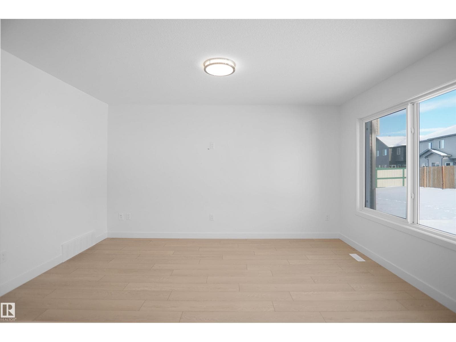 19 Emmett WY — photo 5