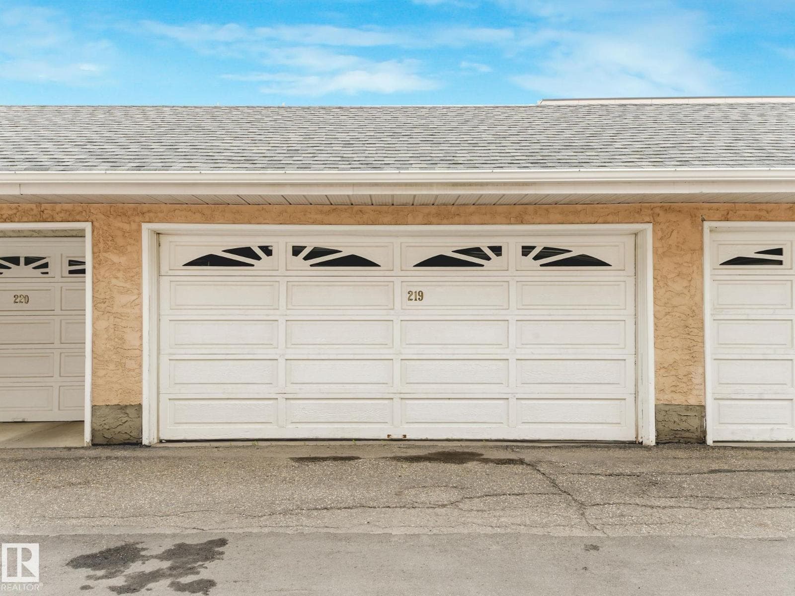 #330 15499 CASTLE DOWNS RD NW — photo 3