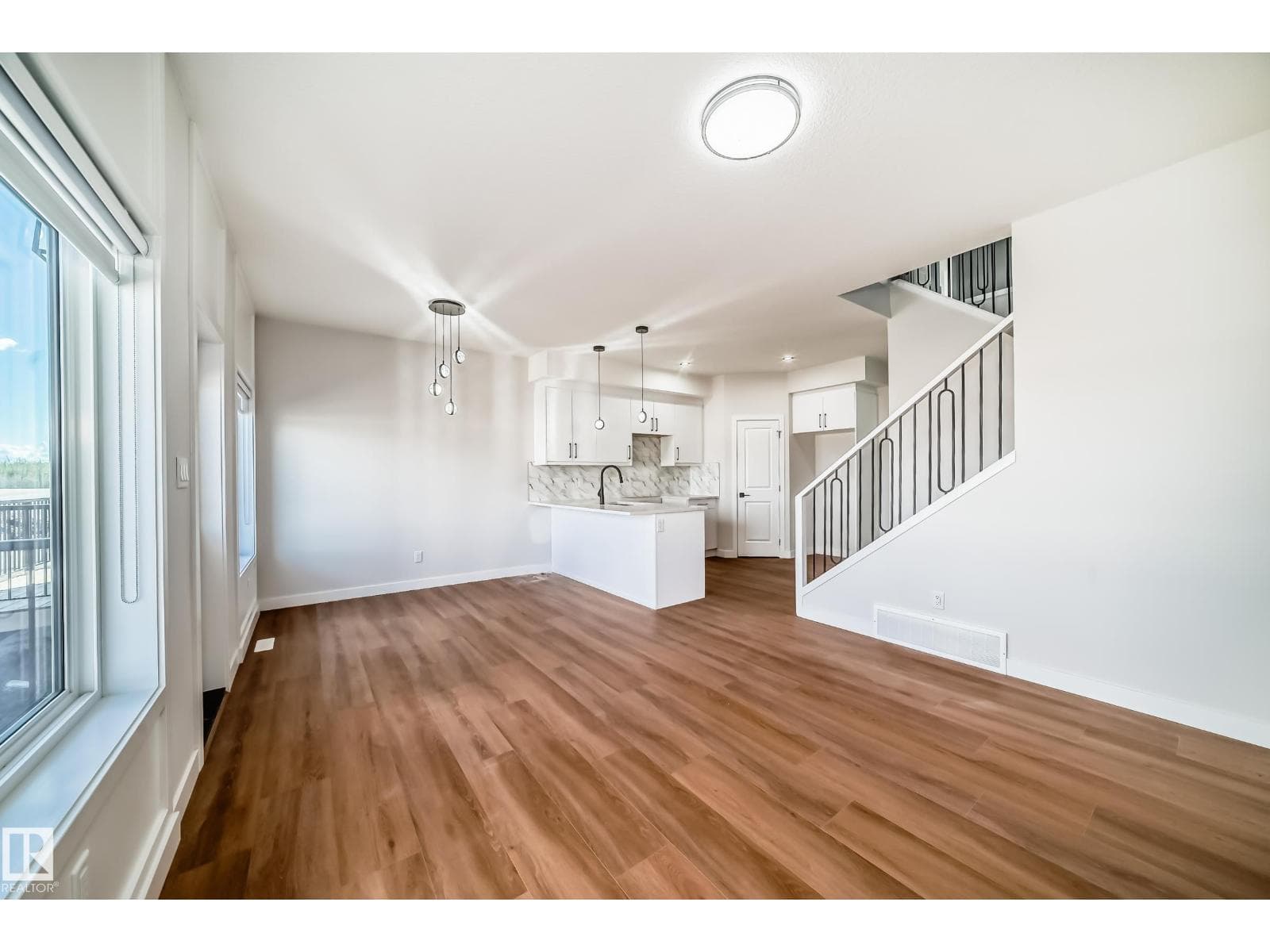 97 PATRIOT WY — photo 5