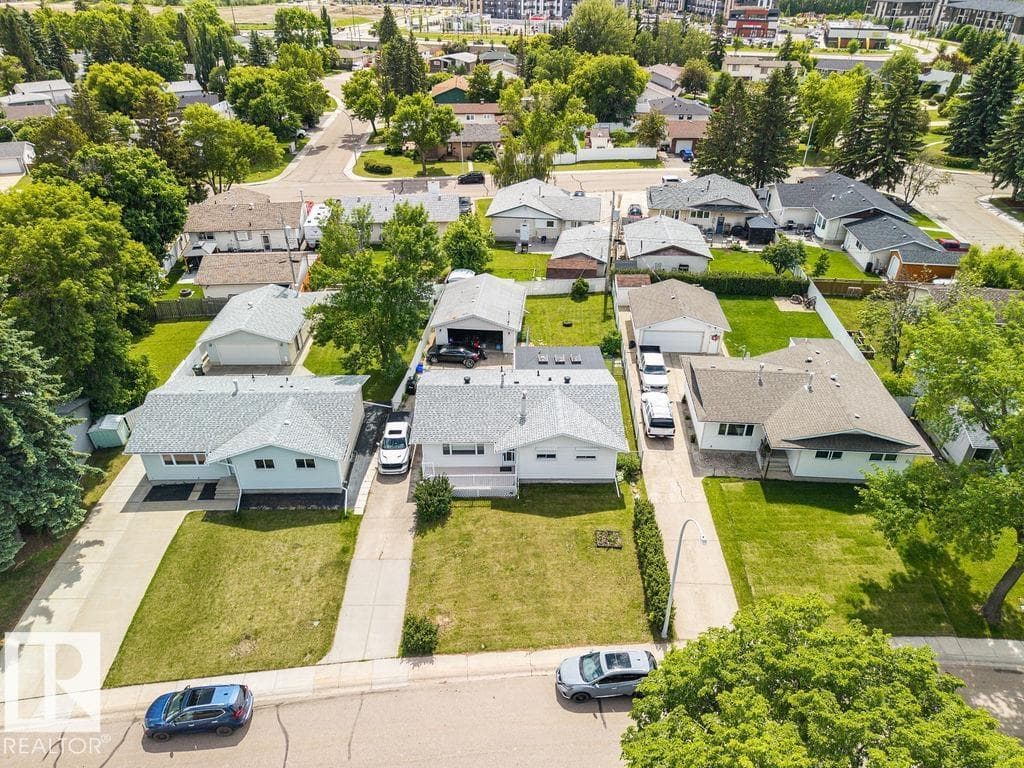 794 BIRCH AV — photo 3
