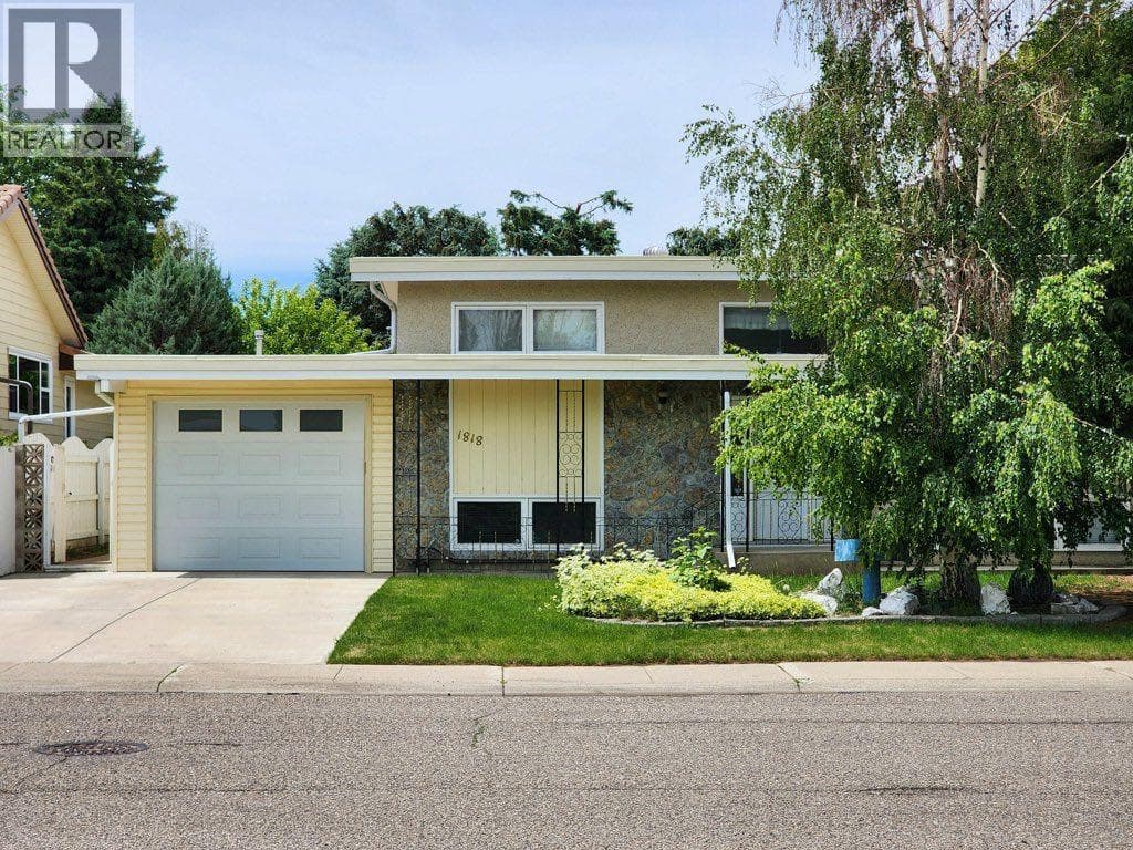 1818 Lakeside Road S — photo 2