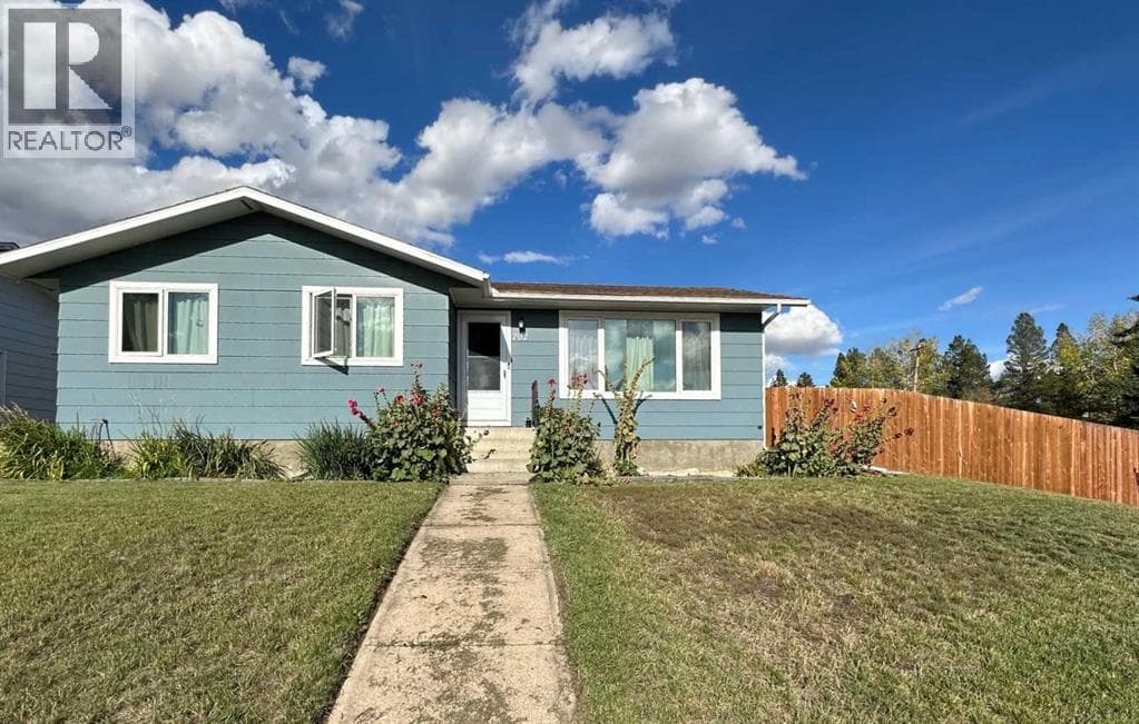 702 Royal Drive — photo 2