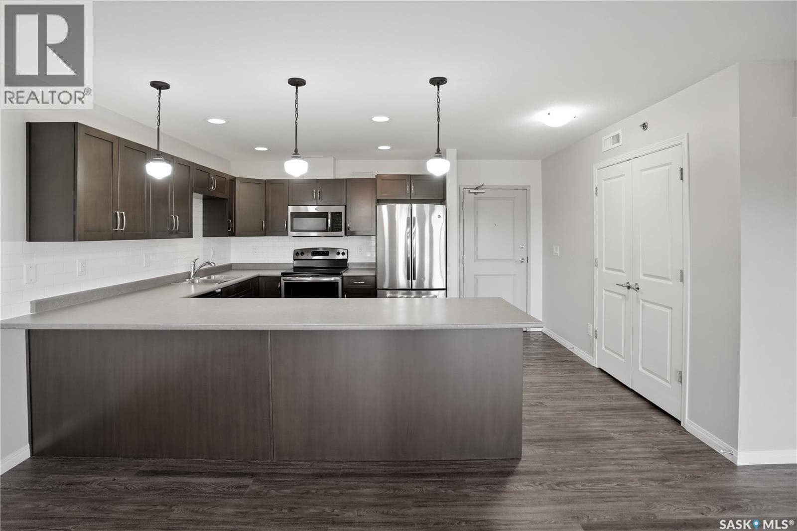 407 2452 Killdeer DRIVE — photo 2