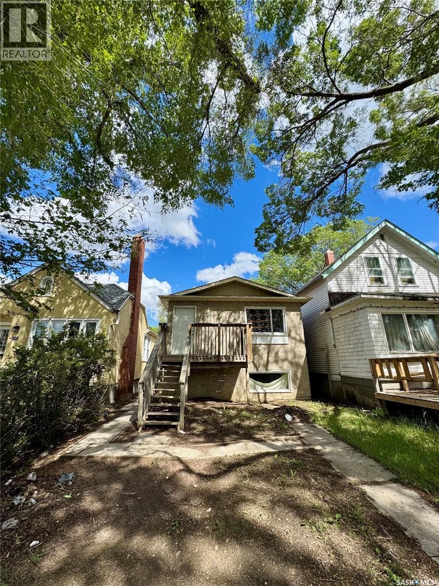 1351 Retallack STREET — photo 2