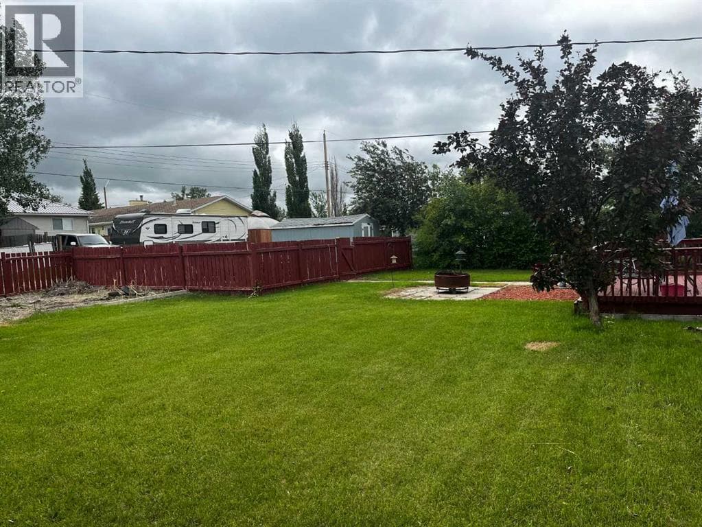 119 3 Avenue W — photo 3