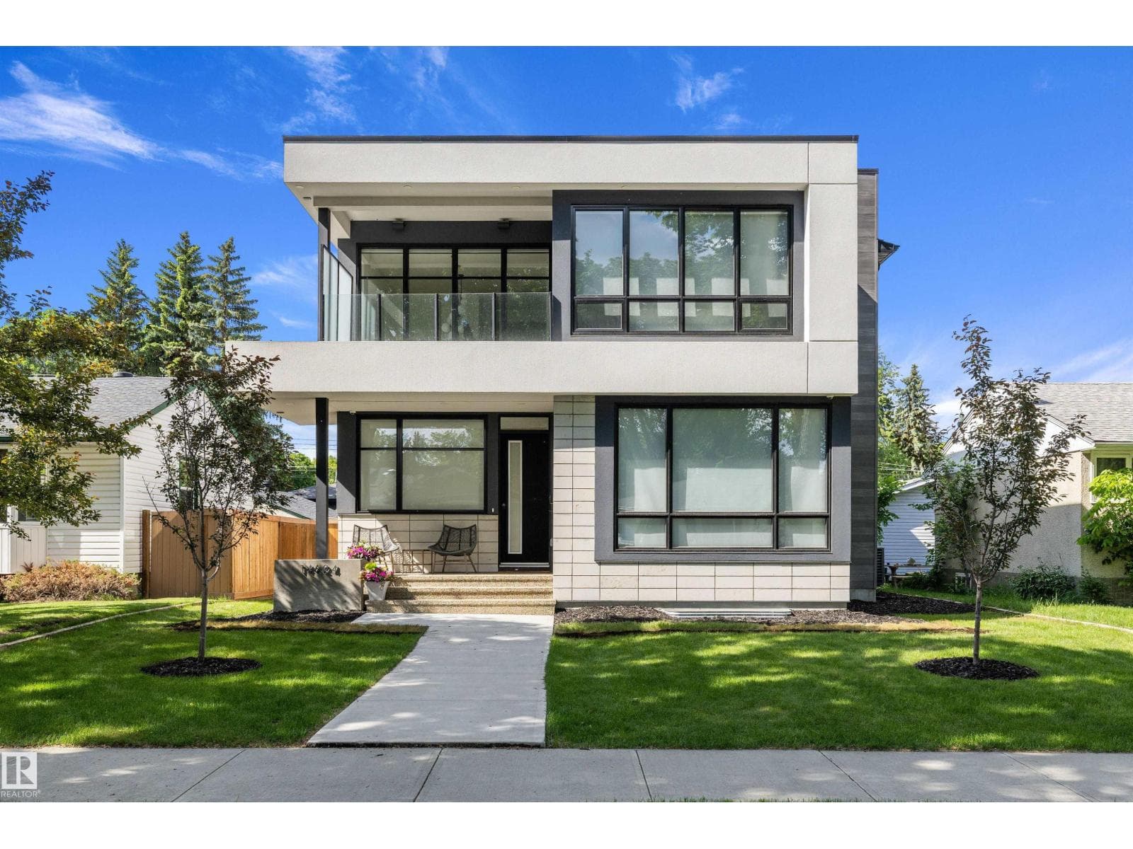 14624 93 AV NW