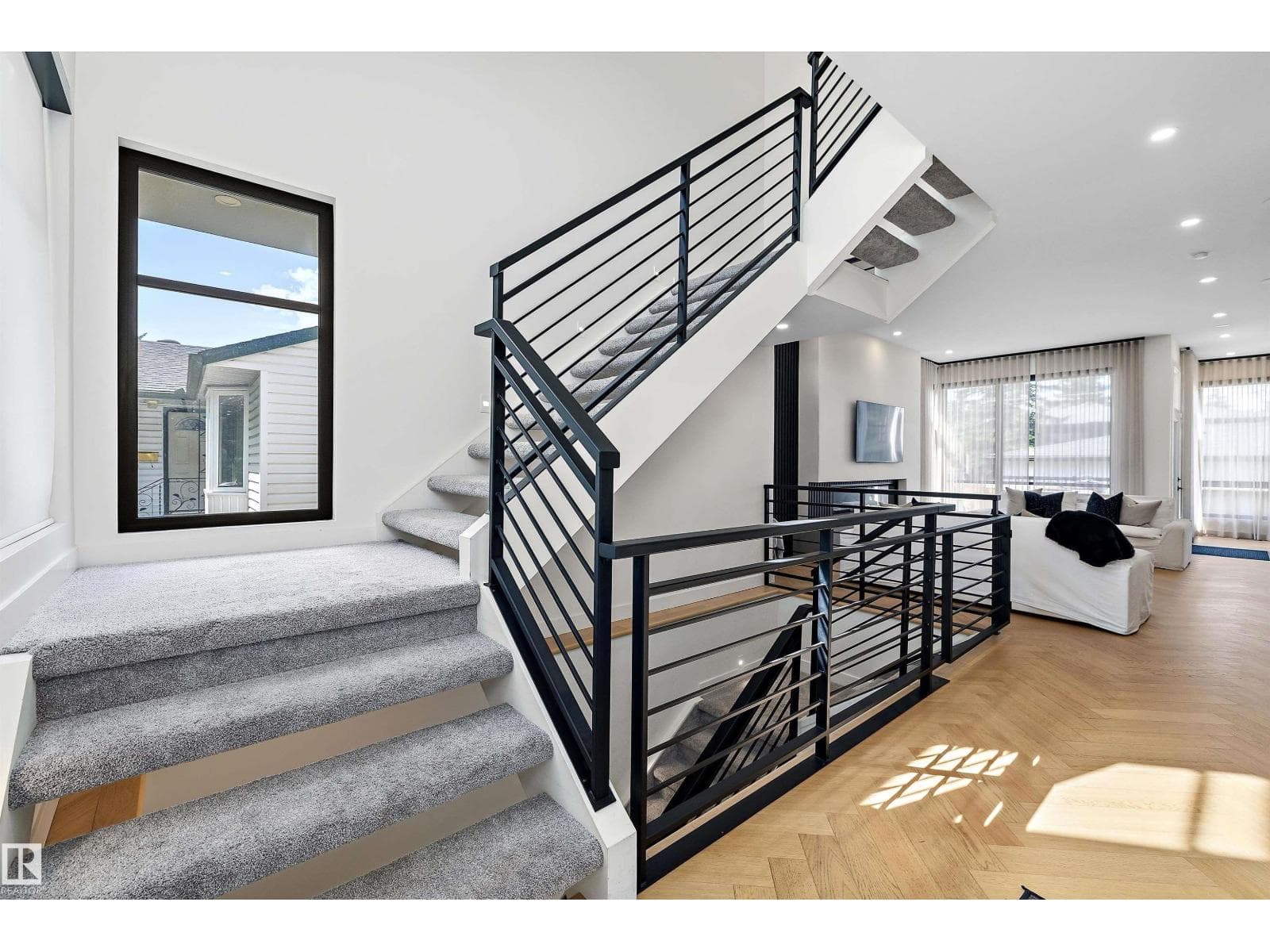14624 93 AV NW — photo 5