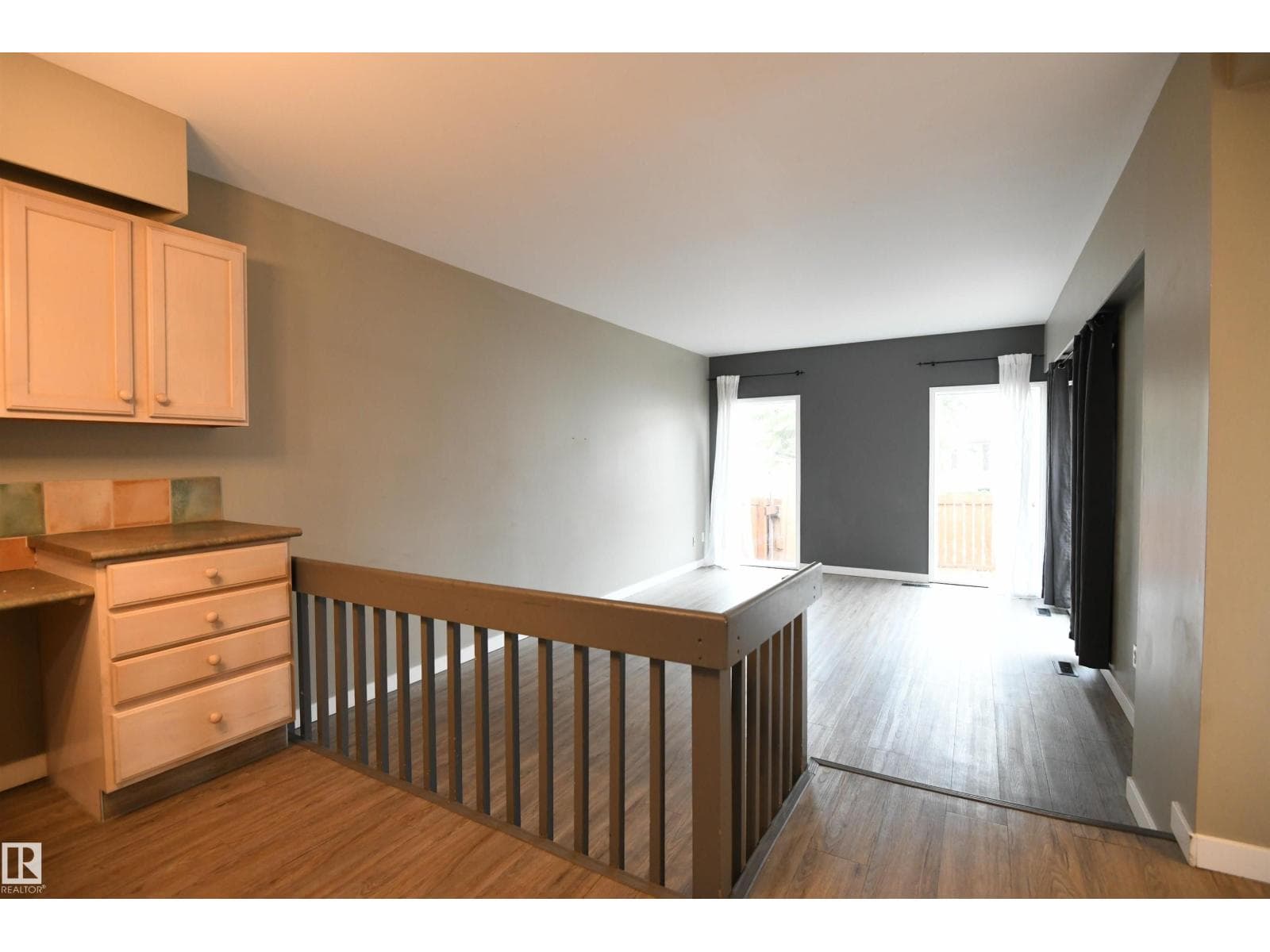 6706 36A AV NW — photo 4