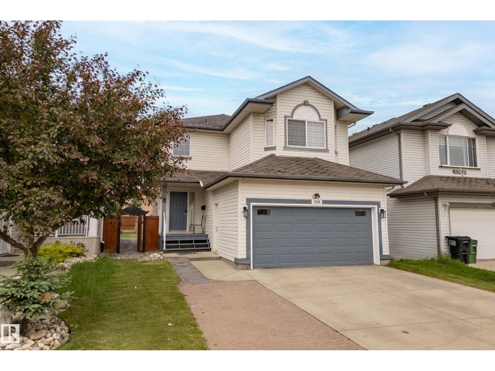 1526 37C AV NW