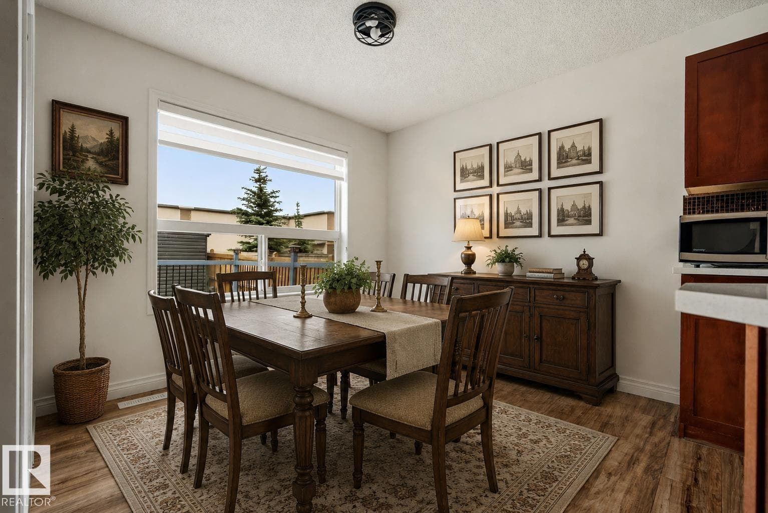 1526 37C AV NW — photo 3