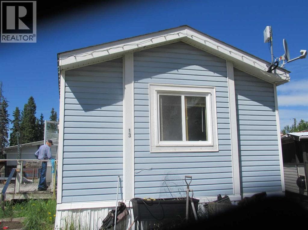 Stall 13, 5235 50 Street — photo 3