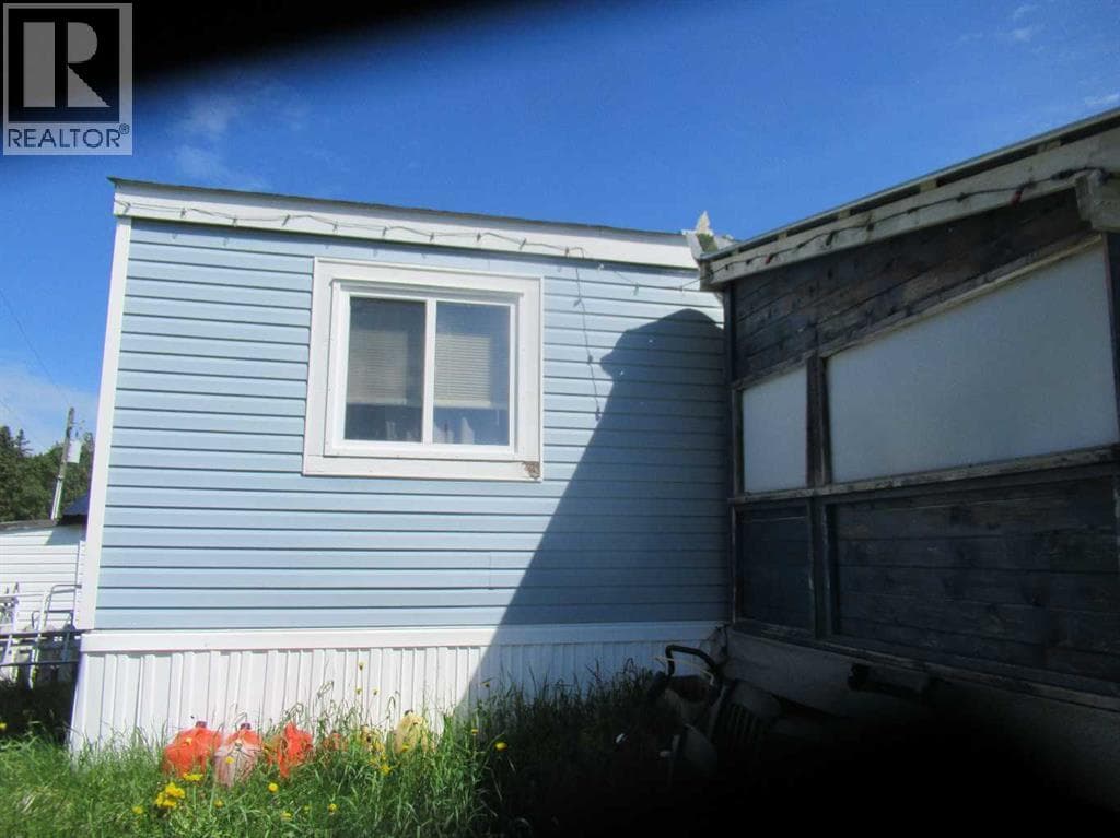Stall 13, 5235 50 Street — photo 4