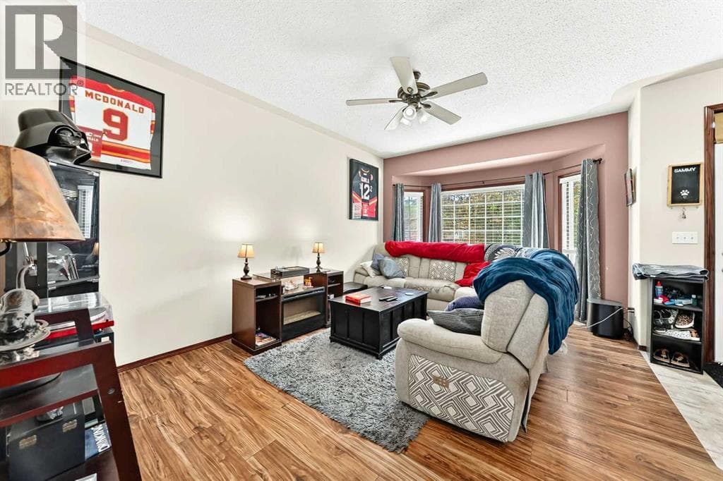 21 Amer Close — photo 4