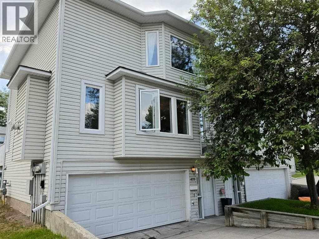 672 Killarney Glen Court SW — photo 2