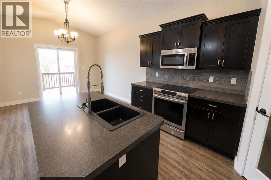 8722 Willow Drive — photo 4