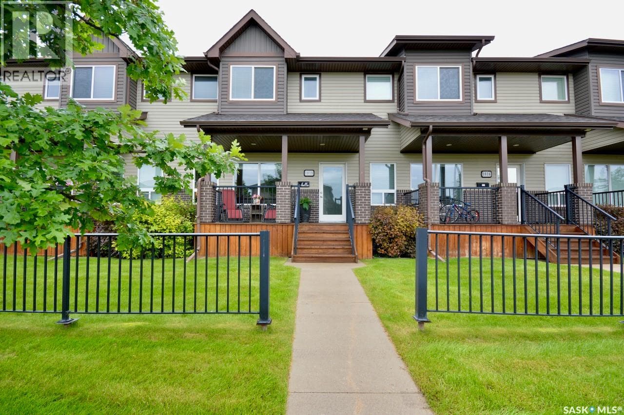 1018 Willowgrove CRESCENT — photo 2
