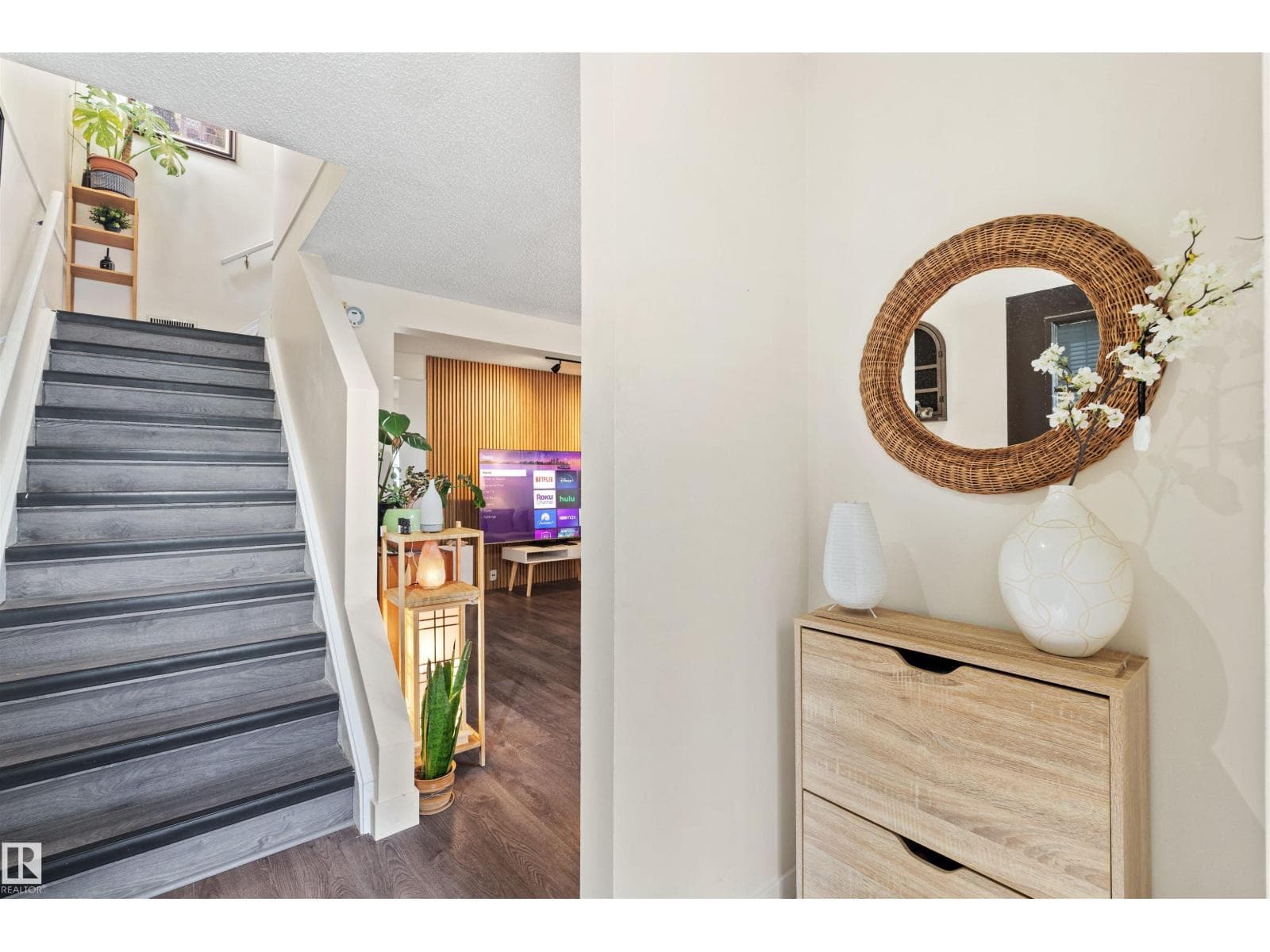 359 KIRKPATRICK CR NW — photo 4