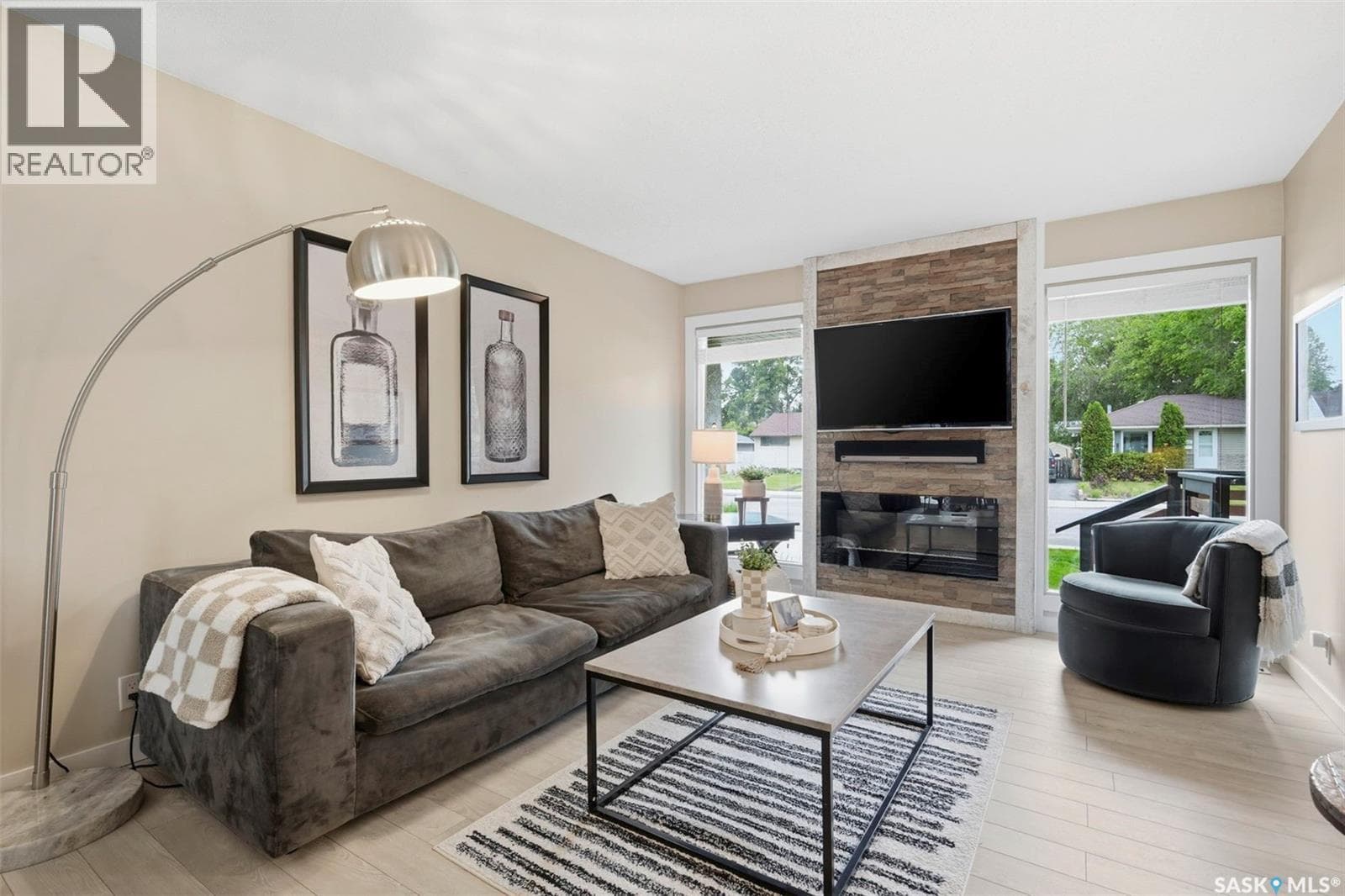 2313 Dufferin AVENUE — photo 4