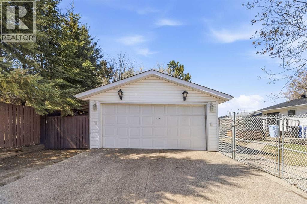 189 Wolverine Drive — photo 2
