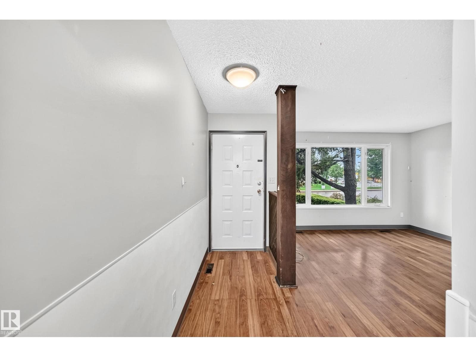 1816 48 ST NW — photo 2