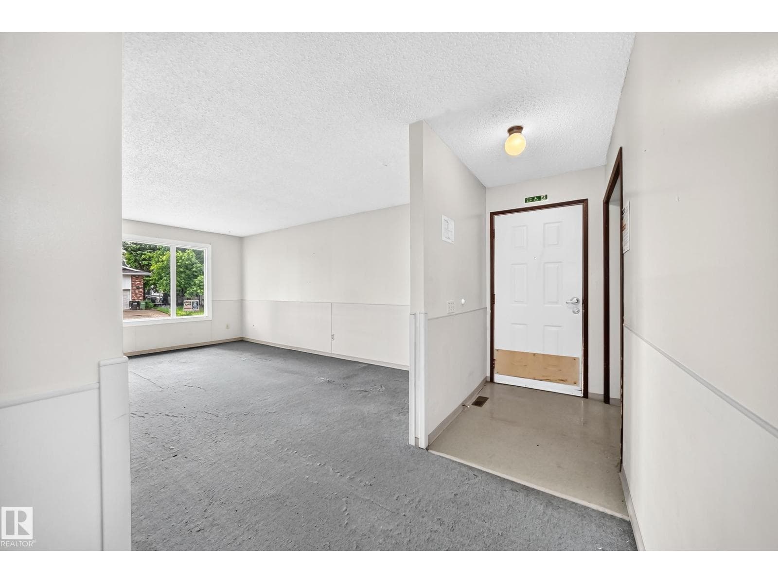 2071 49A ST NW — photo 3