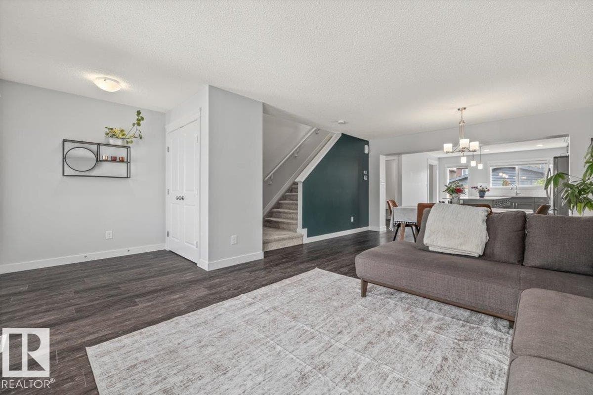 2043 GRAYDON HILL CR SW — photo 4