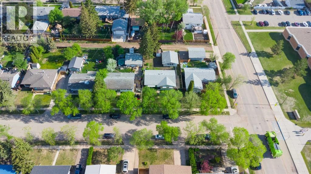 4704 37 Street — photo 5