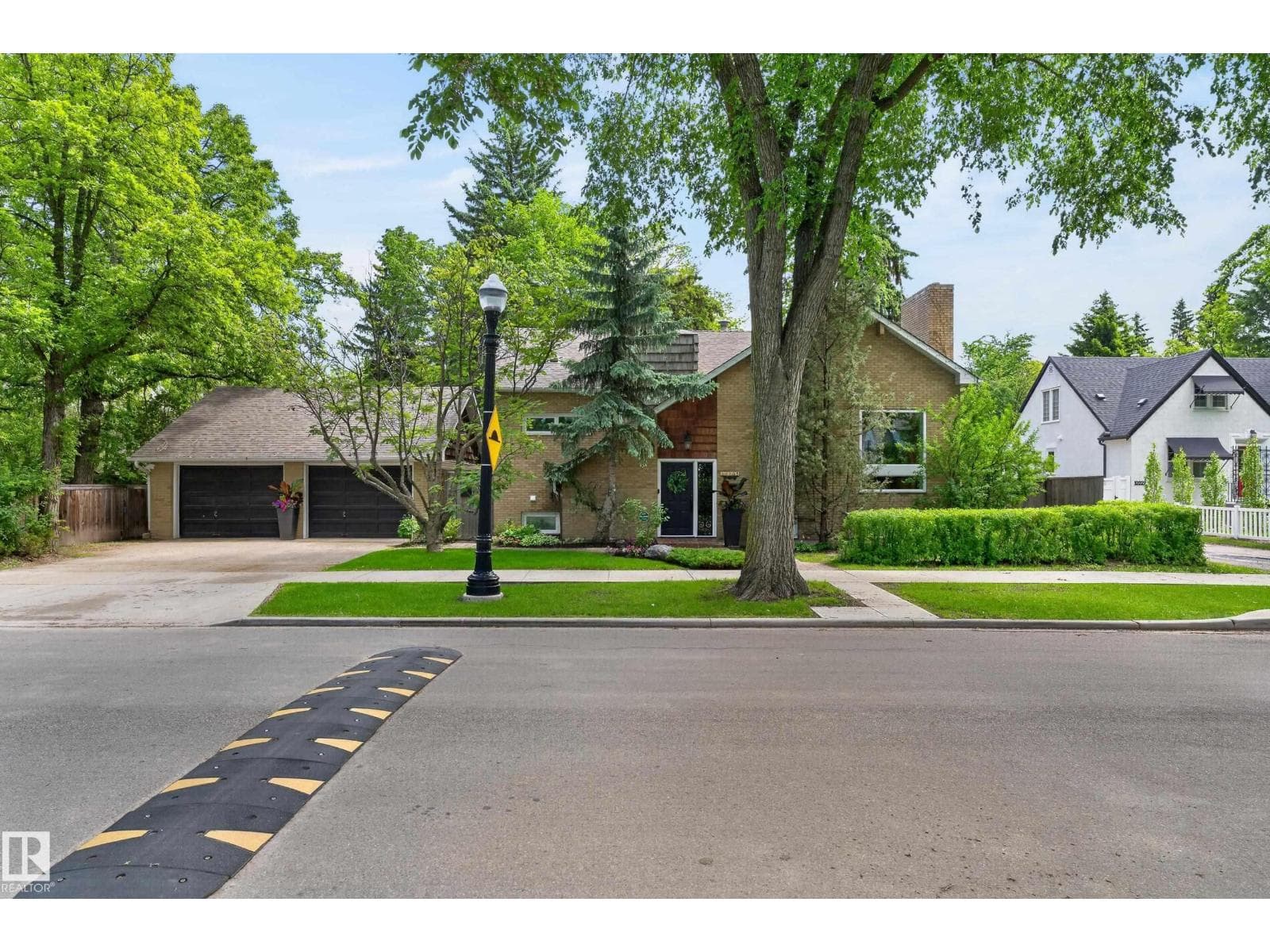 10235 134 ST NW NW