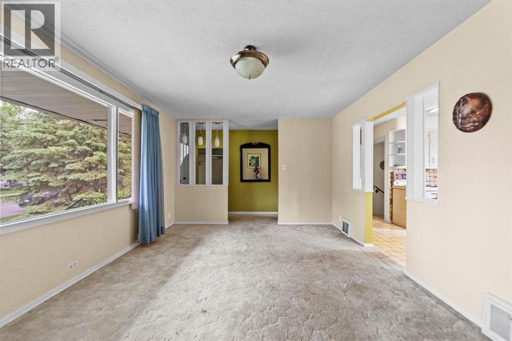 4709 46 Street — photo 5