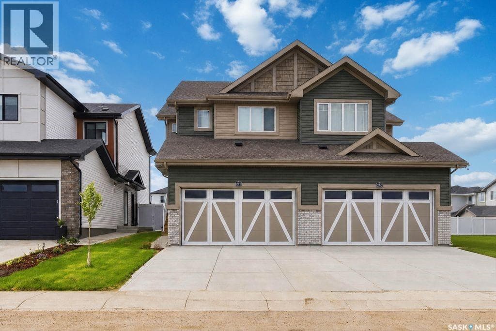 212 Myles Heidt LANE