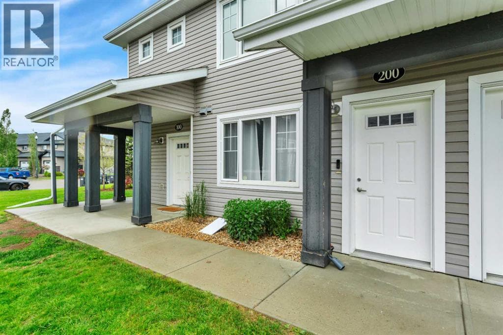 200, 43 Reid Court — photo 2