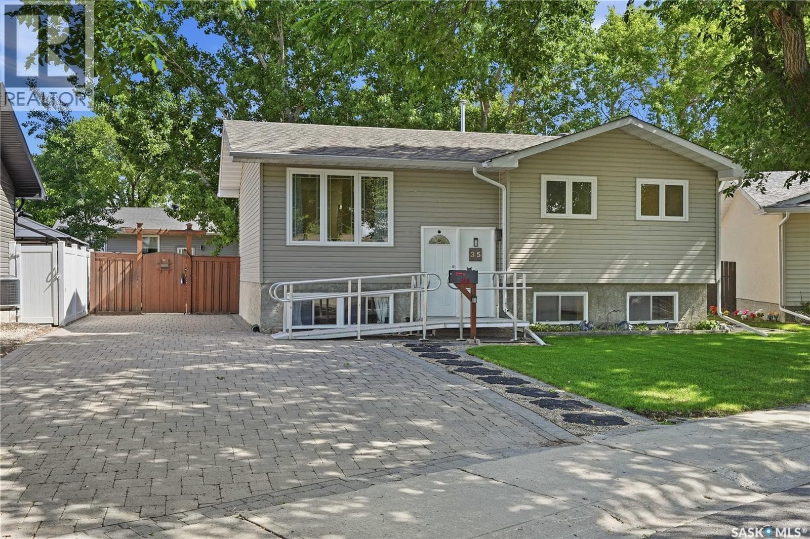 35 Blackman PLACE
