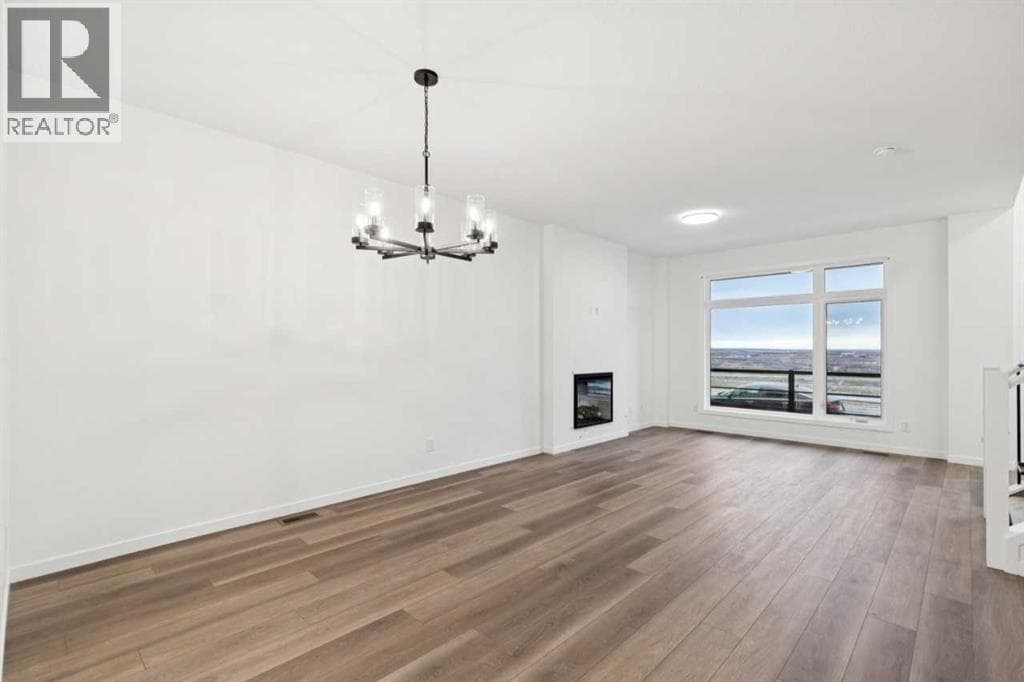 28 Bluerock Terrace SW — photo 3